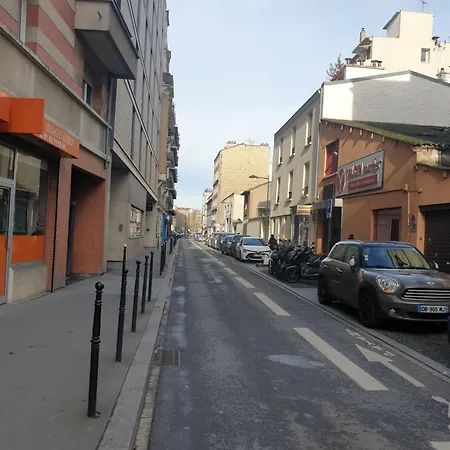 Amazing A Stone's Throw From The Of Lights - Paris * Clichy